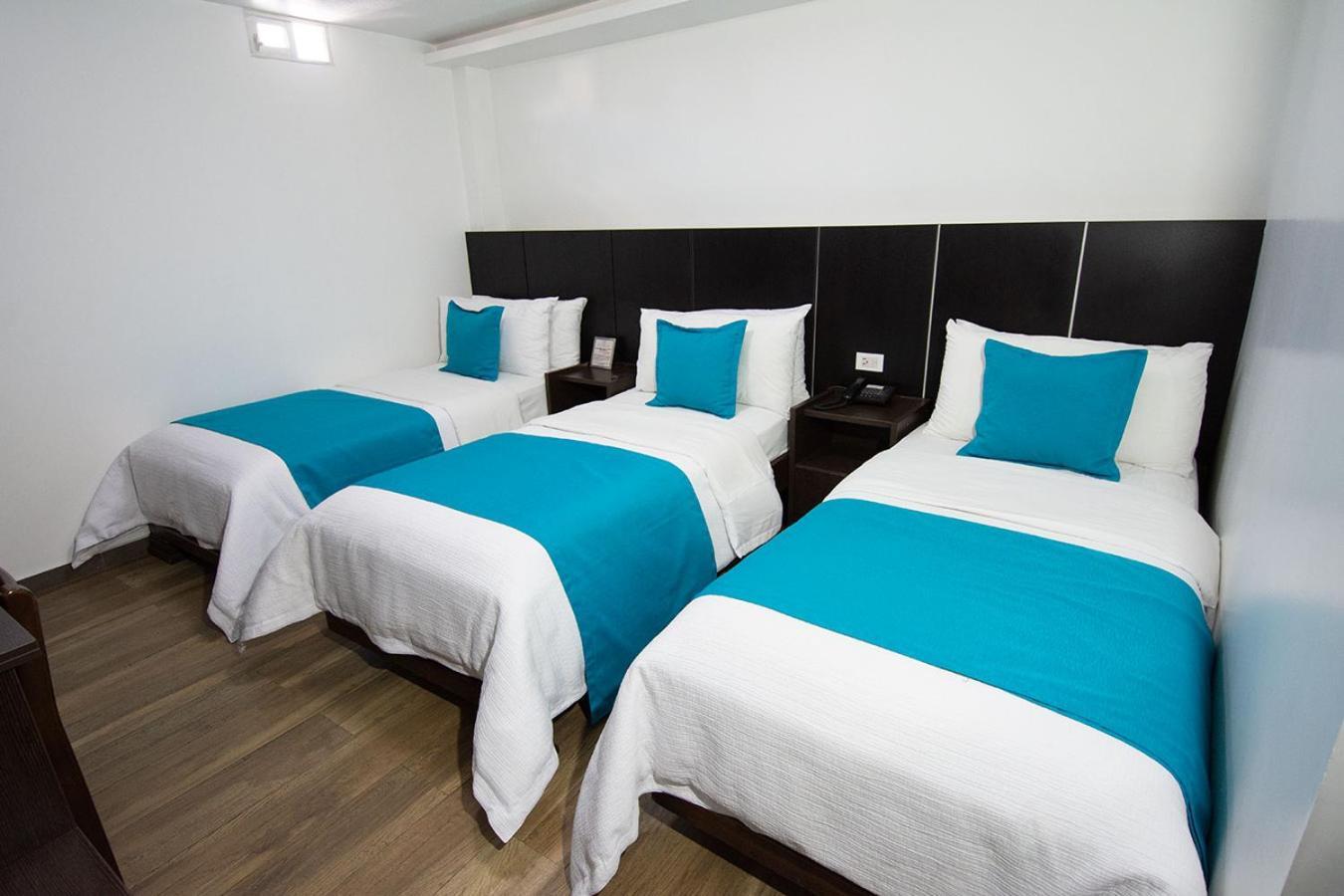 Hotel Plaza Victoria Ibarra Ngoại thất bức ảnh